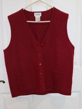 Women's Tabi International, Large  burgundy sweater vest, wool.